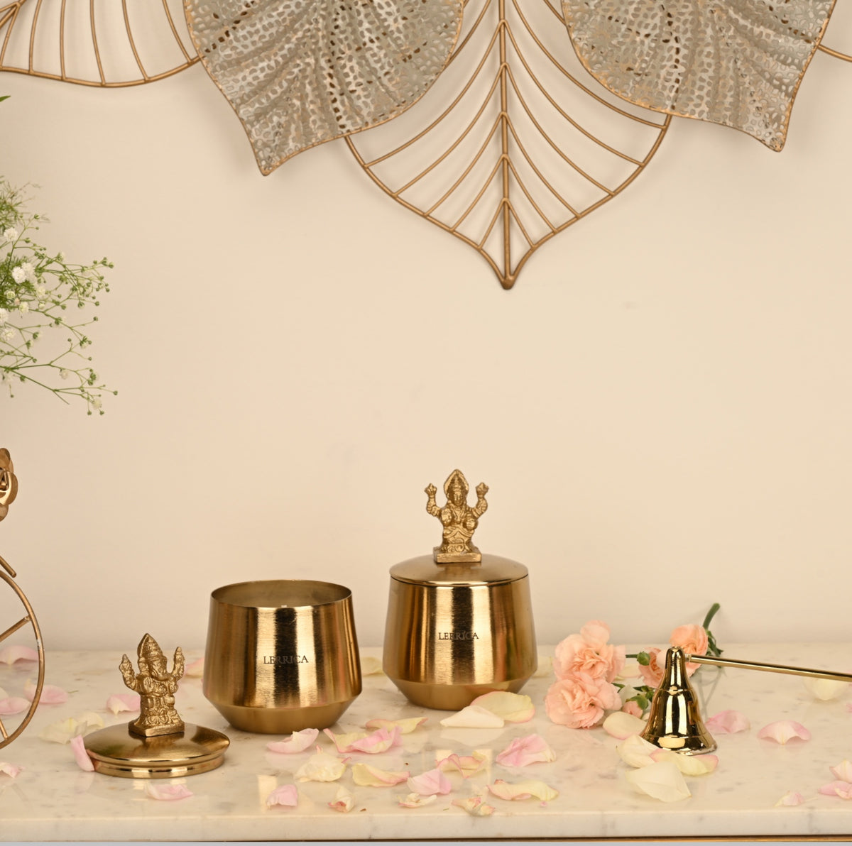 Divine Aura Candle - Ganesh ji and Lakshmi Ji