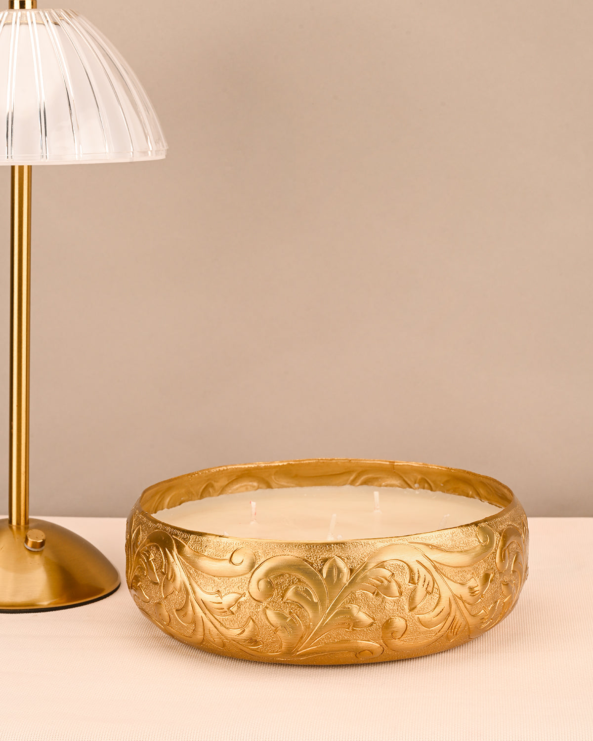 ORNATE HERITAGE CANDLE – WHITE AMBER