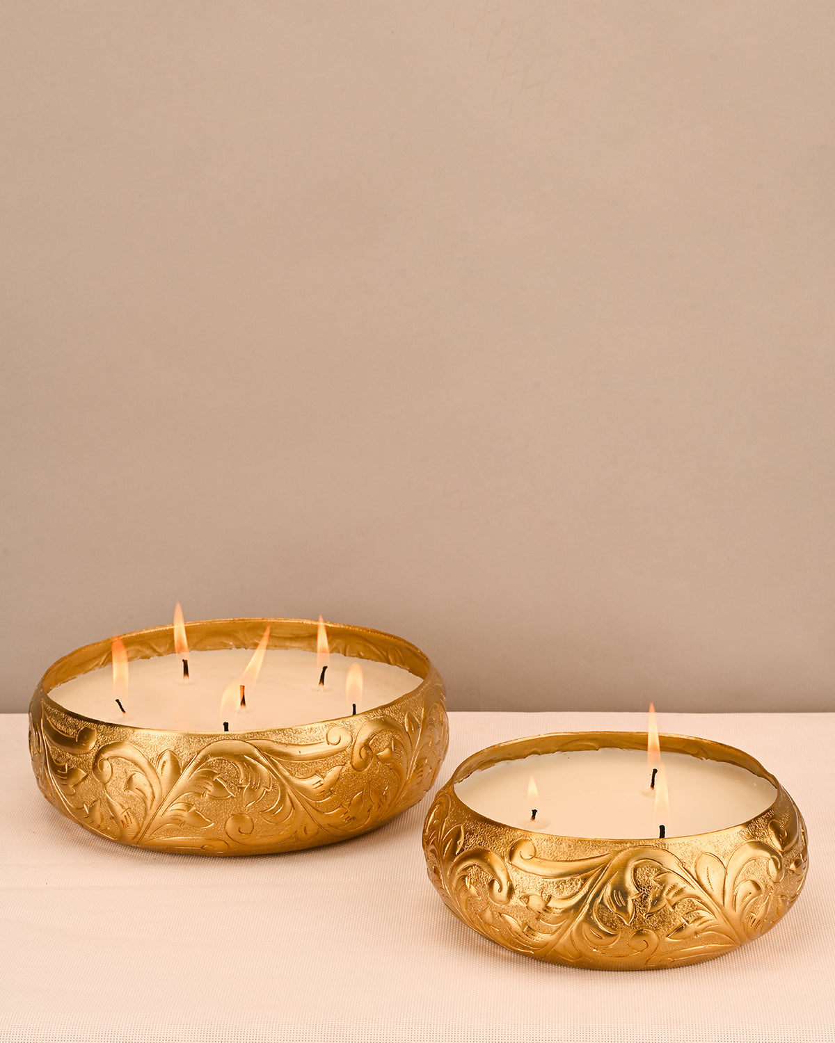 ORNATE HERITAGE CANDLE – WHITE AMBER